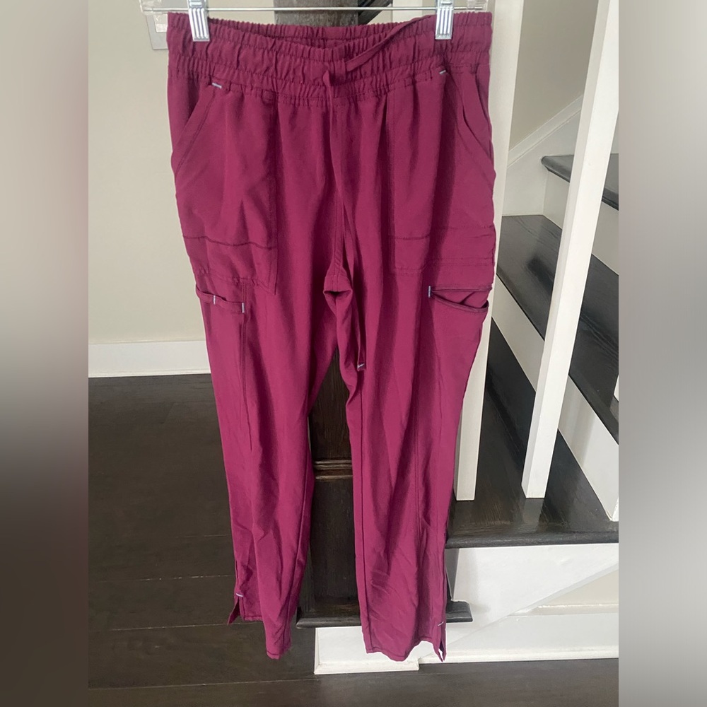 Scrub pants